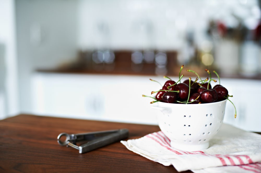 slide 4 of 4, Alpine Lace Sweet Cherries, per lb