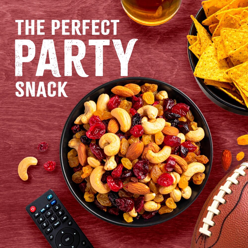 slide 3 of 4, Kroger Cranberry Cashew Trail Mix - 30 oz, 30 oz