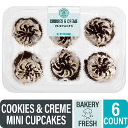 Bakery Fresh Goodness Cookies And Creme Cupcakes