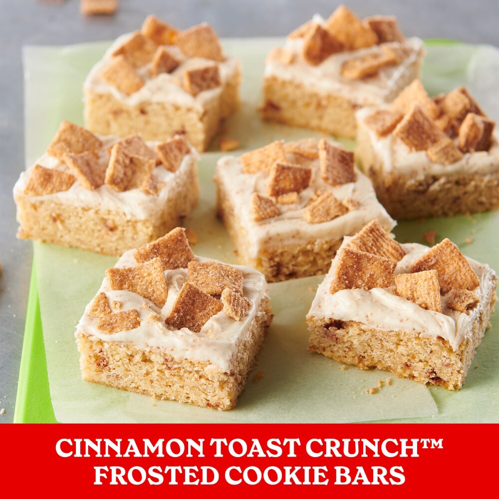 slide 2 of 7, Betty Crocker Cinnamon Toast Crunch Frosting, Made with Cinnadust, 16 oz, 16 oz