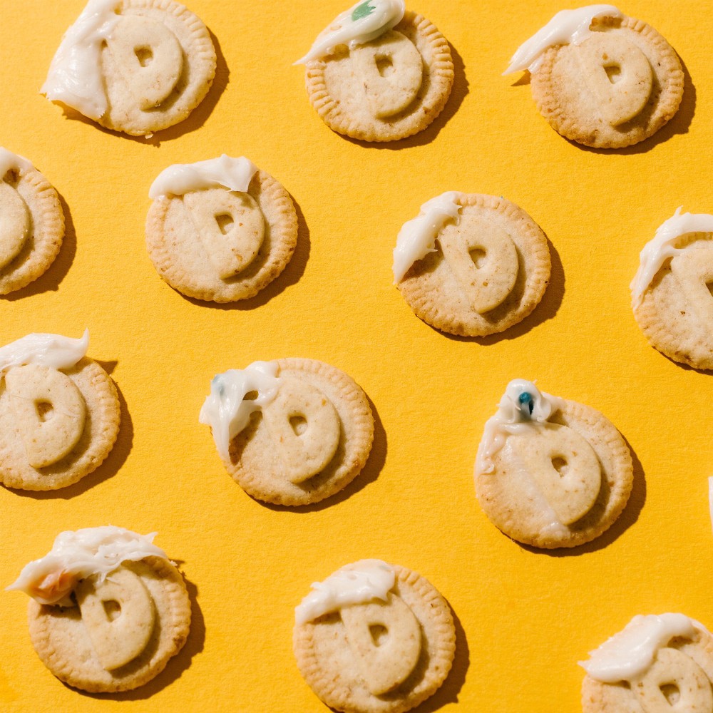 slide 2 of 6, Dunkaroos Vanilla Cookies and Vanilla Frosting, Rainbow Sprinkles, 1.5 oz, 1.5 oz