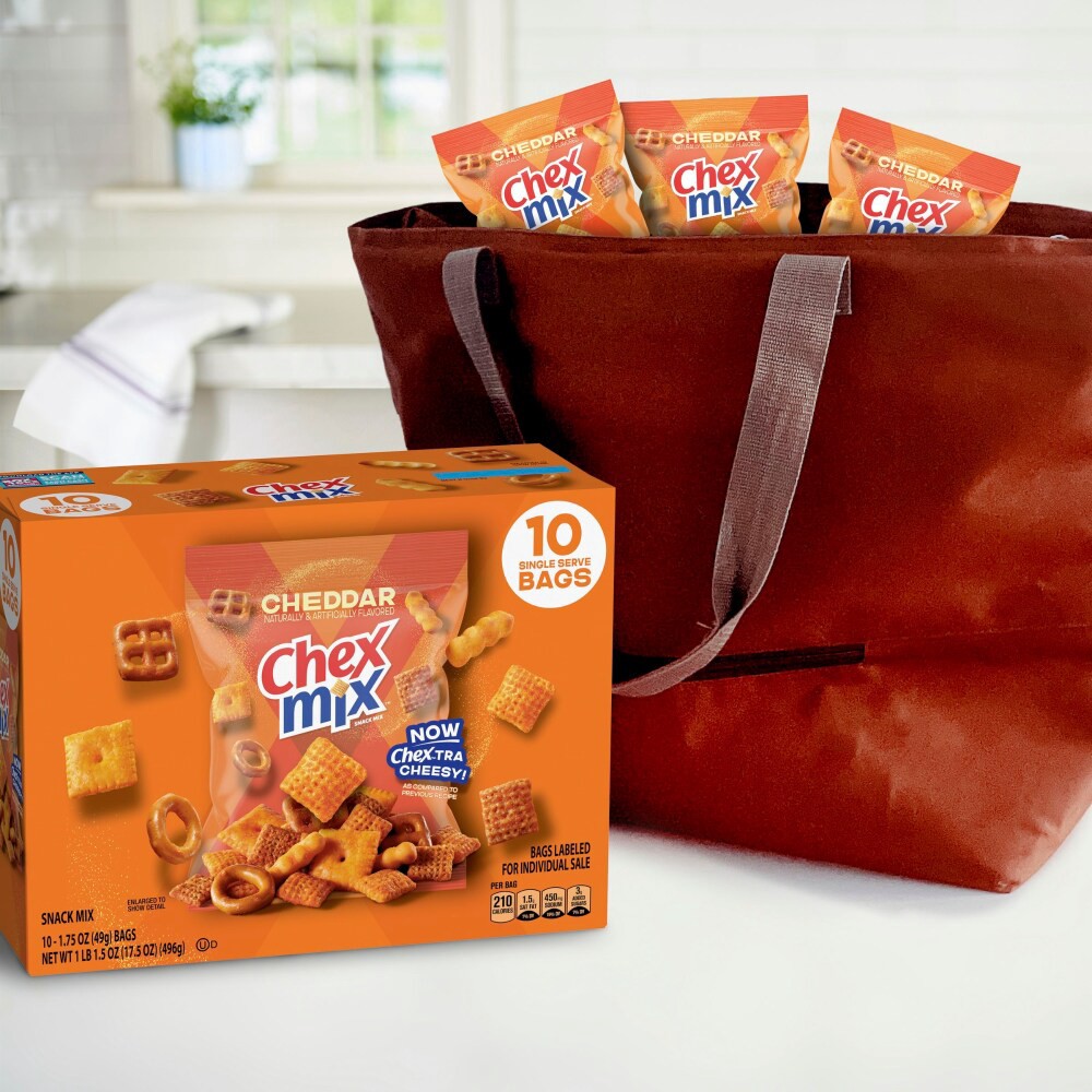 slide 4 of 6, Chex Mix Cheddar Snack Mix, Single Serve Snack Bags, Multipack, 10 Ct, 17.5 oz, 10 ct