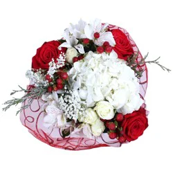 Giant Eagle Holiday Splendor Bouquet