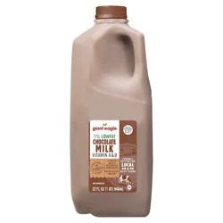 Giant Eagle Milk, Chocolate, 1% Lowfat, Vitamin A & D