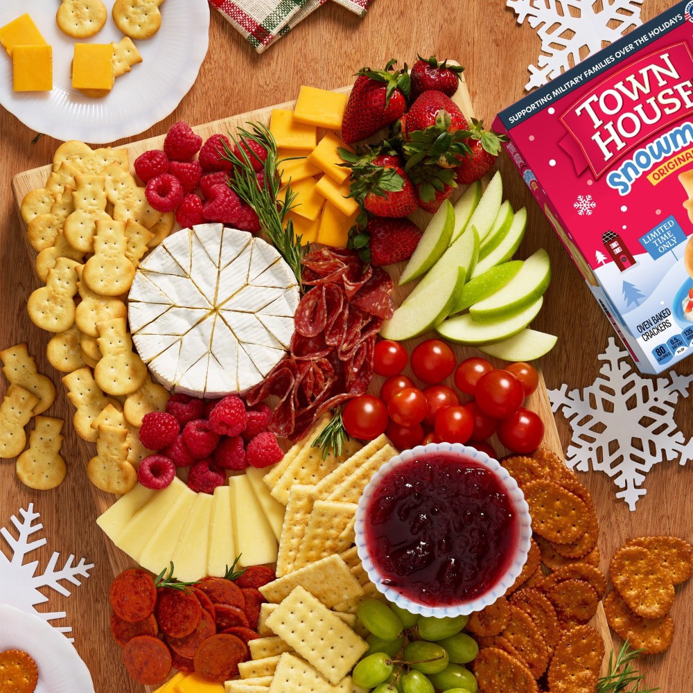 slide 4 of 6, Town House Snowmen Crackers Original, 11 oz