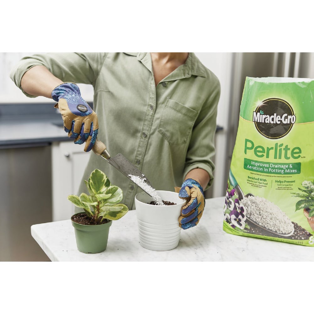 slide 4 of 6, Miracle-Gro Perlite, 8 qt