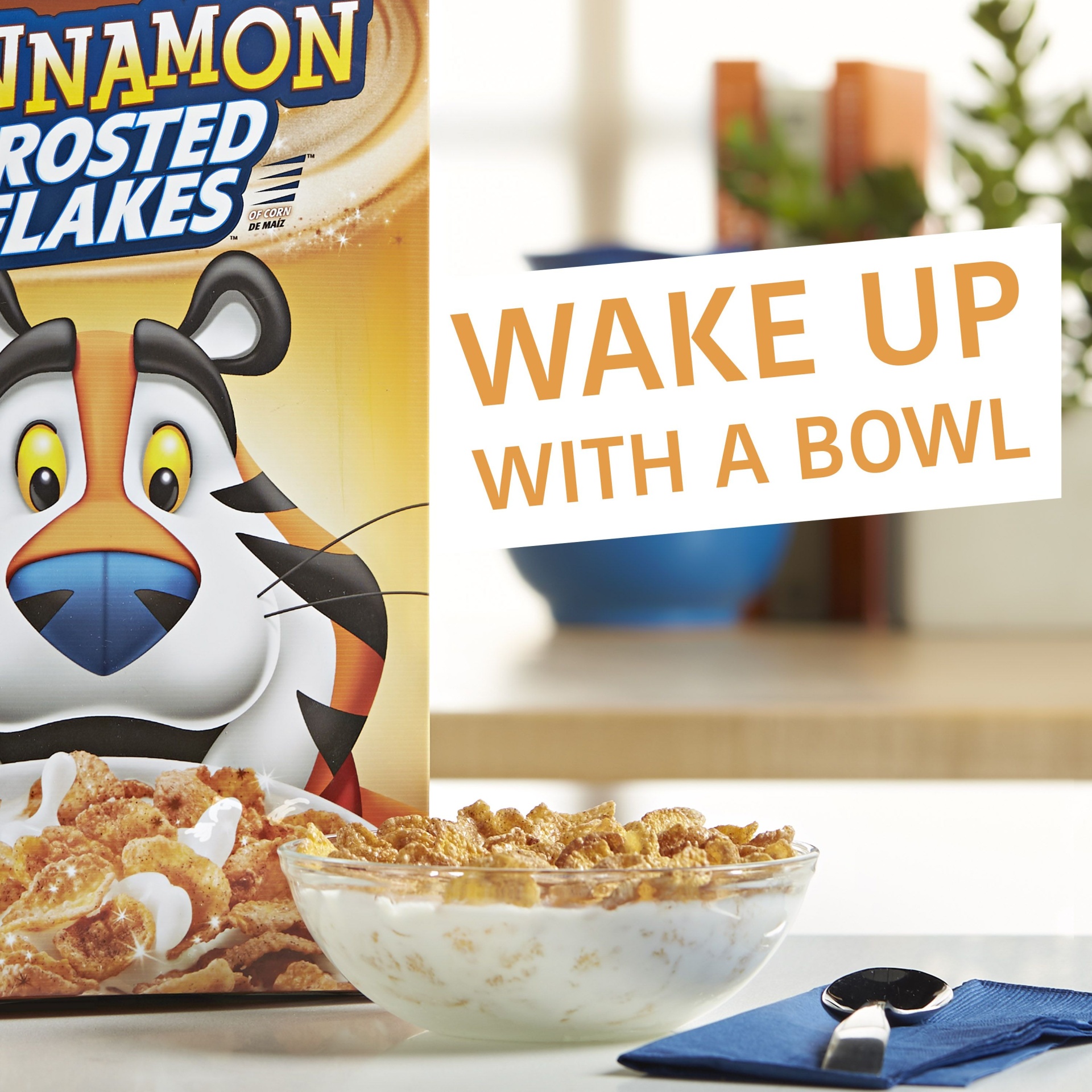 slide 4 of 7, Kellogg's Cinnamon Frosted Flakes Cereal, 10.2 oz