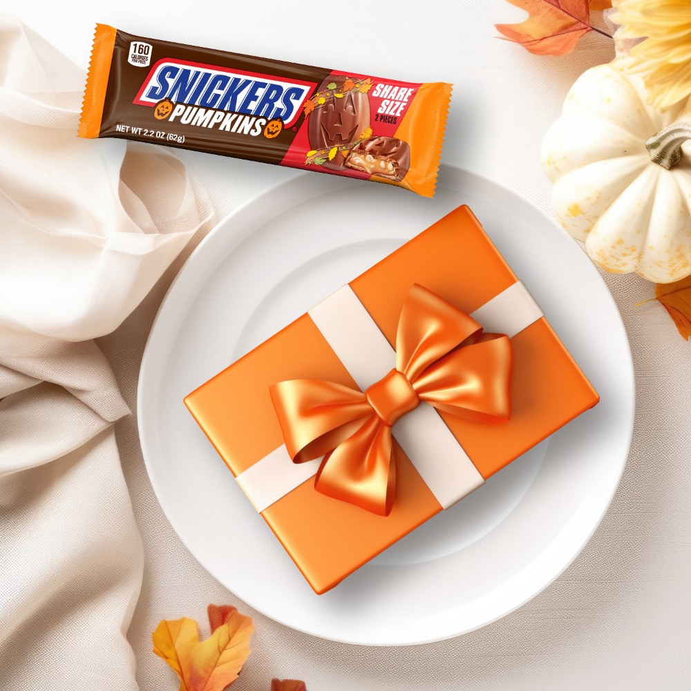 slide 2 of 6, Snickers Pumpkins Chocolate Halloween Candy Bars, Share Size - 2.2 Oz Pack, 2 ct