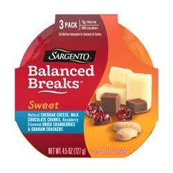 Sargento Sweet Balanced Breaks Natural Cheddar Cheese, Milk Chocolate Chunks, Raspberry Flavored Dried Cranberries and Graham Crackers Snack Kit, 3-Pack, 1.5 oz