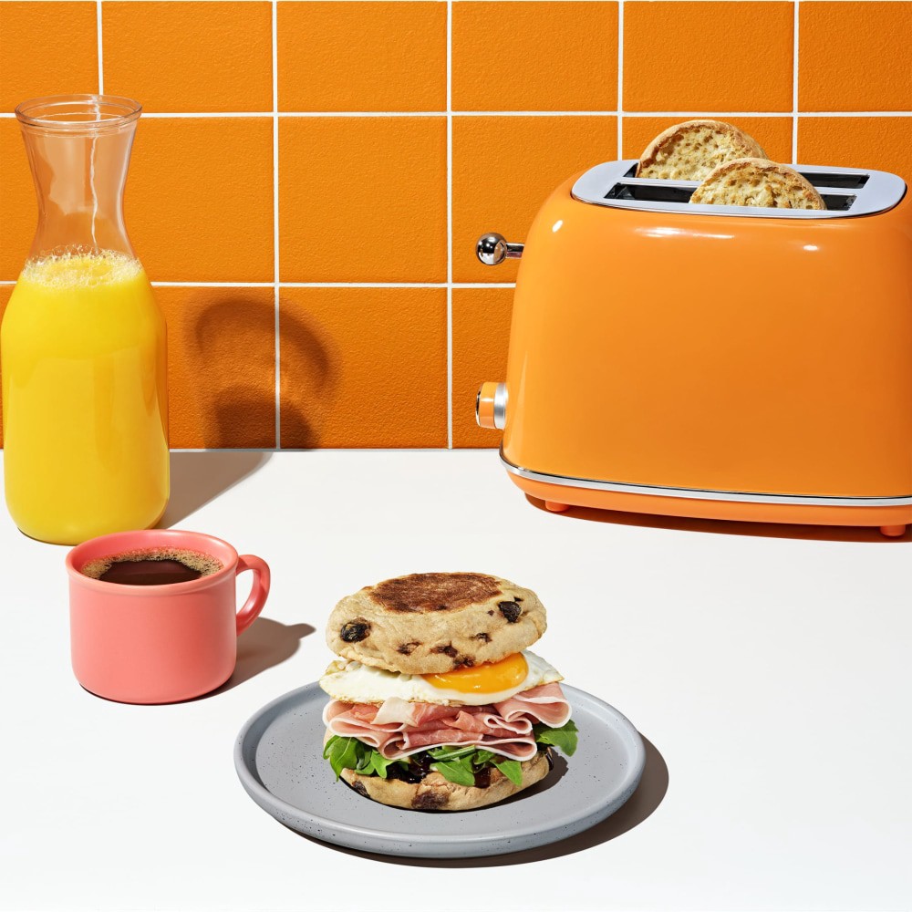 slide 3 of 6, Thomas' Cinnamon Raisin English Muffins, 6 ct