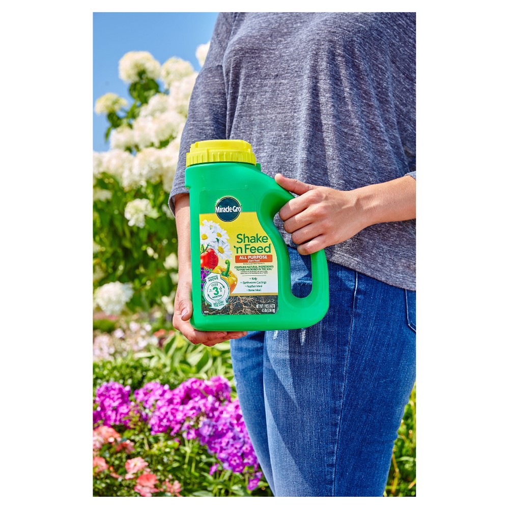 slide 5 of 5, Miracle-Gro Shake 'N Feed All Purpose Continuous Release Plant Food 4.5lb, 4.5 lb