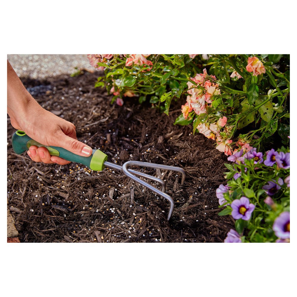 slide 3 of 5, Miracle-Gro Shake 'N Feed All Purpose Continuous Release Plant Food 4.5lb, 4.5 lb