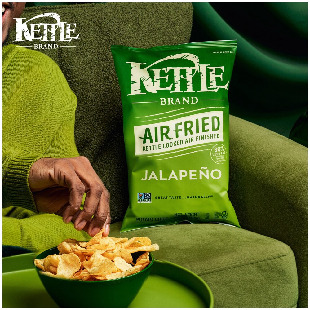 slide 2 of 6, Kettle Brand Air Fried Jalapeno Kettle Potato Chips, 6.5 oz