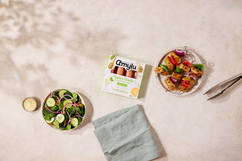 slide 4 of 4, Amylu Apple & Gouda Chicken Sausages, 12 oz