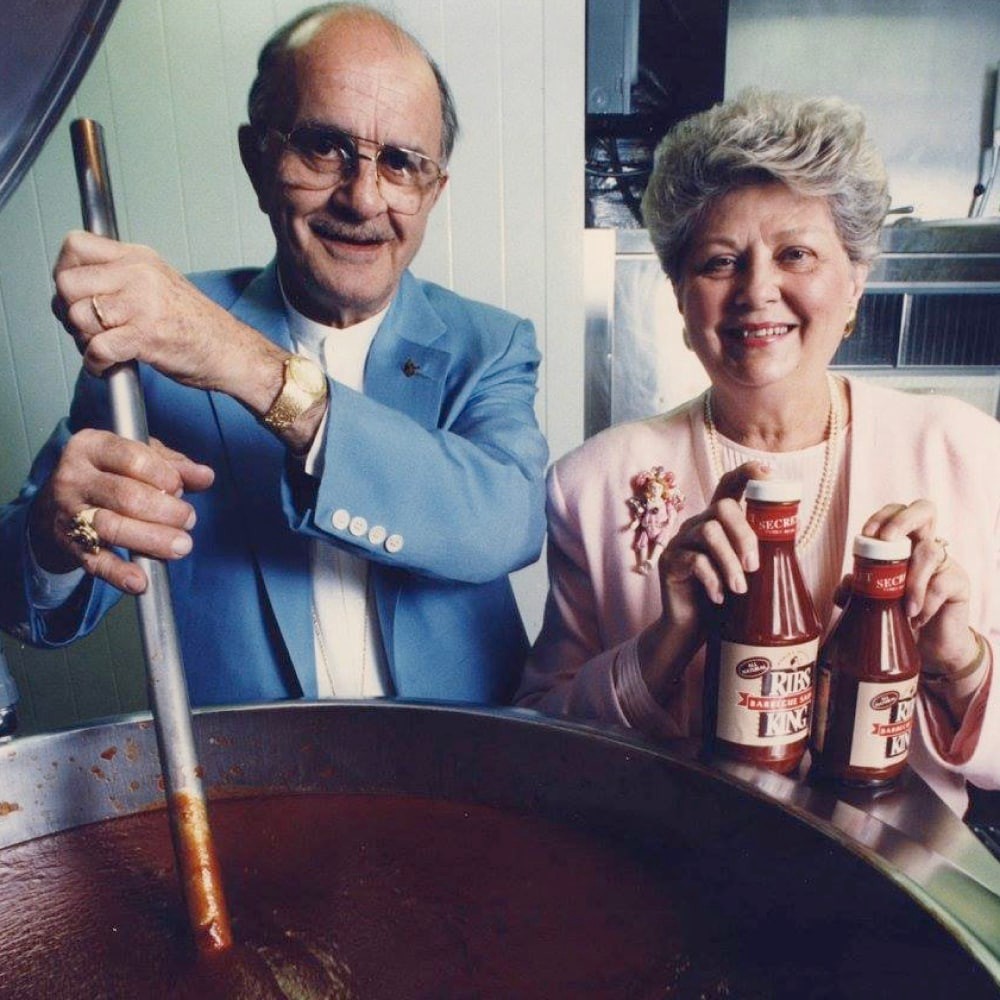 slide 3 of 6, Montgomery Inn No Sugar Bbq Sauce, 18 fl oz