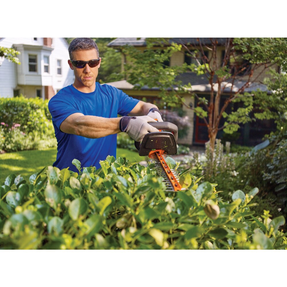 slide 2 of 3, BLACK+DECKER Black + Decker Powercut 22 In. 20V Lithium Ion Cordless Hedge Trimmer Lht321, 1 ct