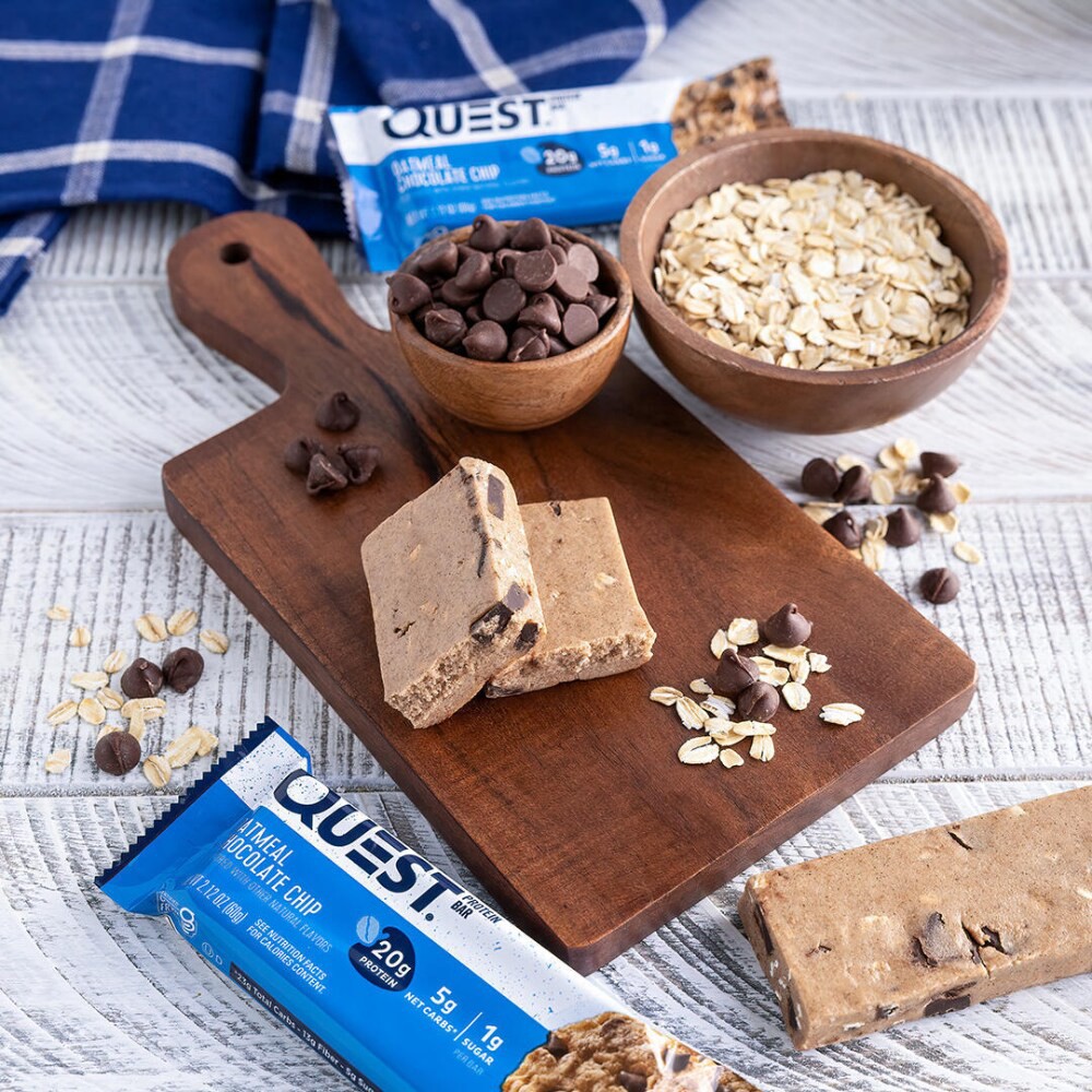slide 4 of 5, Quest Oatmeal Chocolate Chip Bars, 8.5 oz
