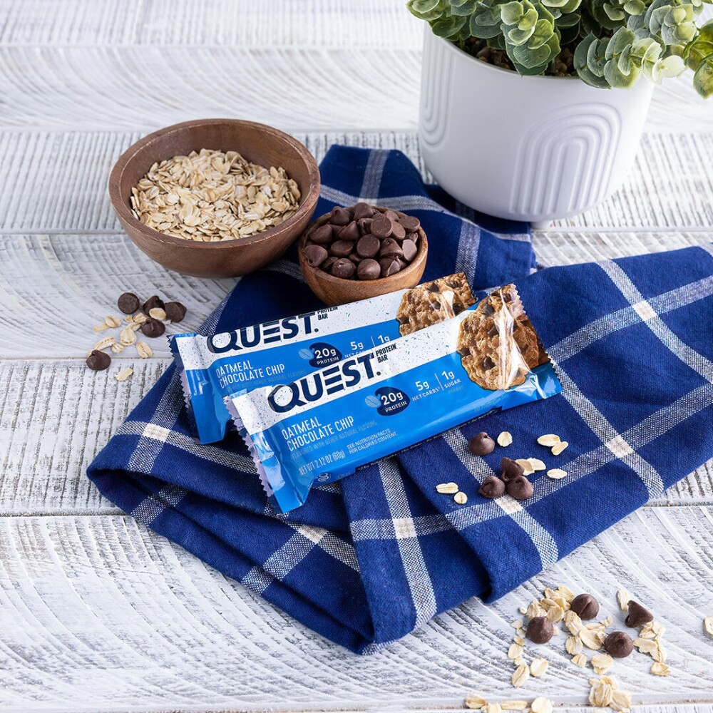 slide 3 of 5, Quest Oatmeal Chocolate Chip Bars, 8.5 oz
