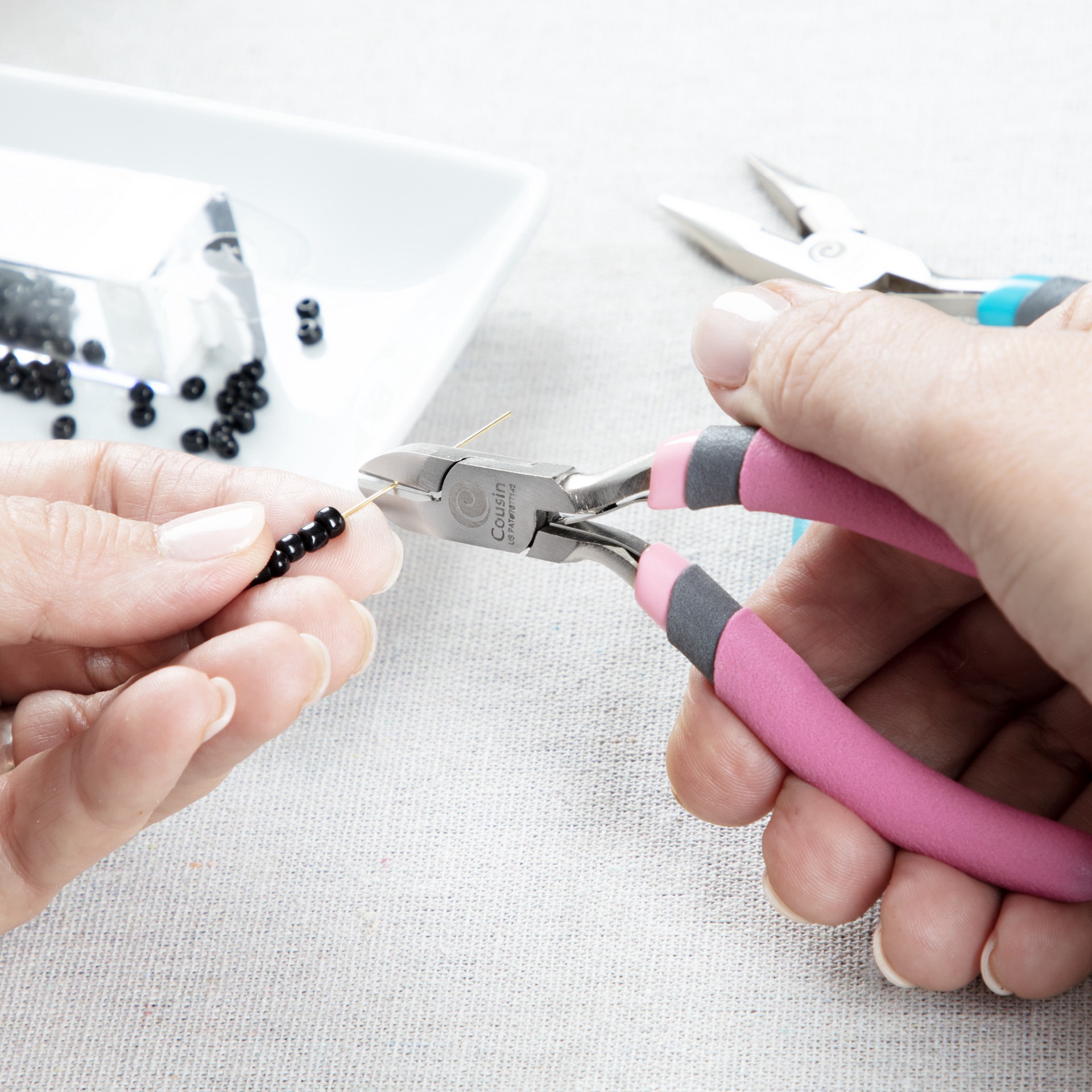 slide 4 of 7, Cousin Precision Comfort 5" Side Cutters, 5.12 in x 3.25 in