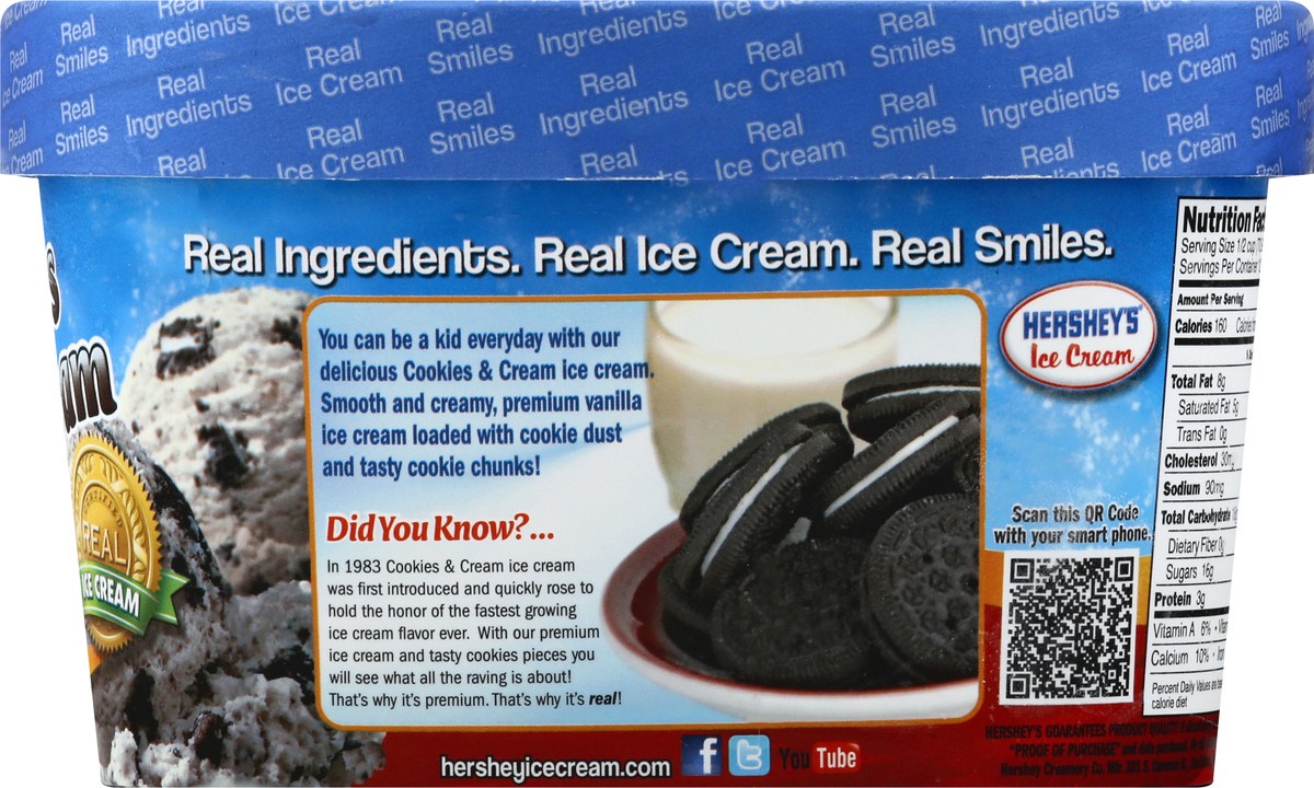 slide 6 of 13, Hershey's Ice Cream Premium Cookies & Cream Ice Cream 1.5 qt, 1.5 qt