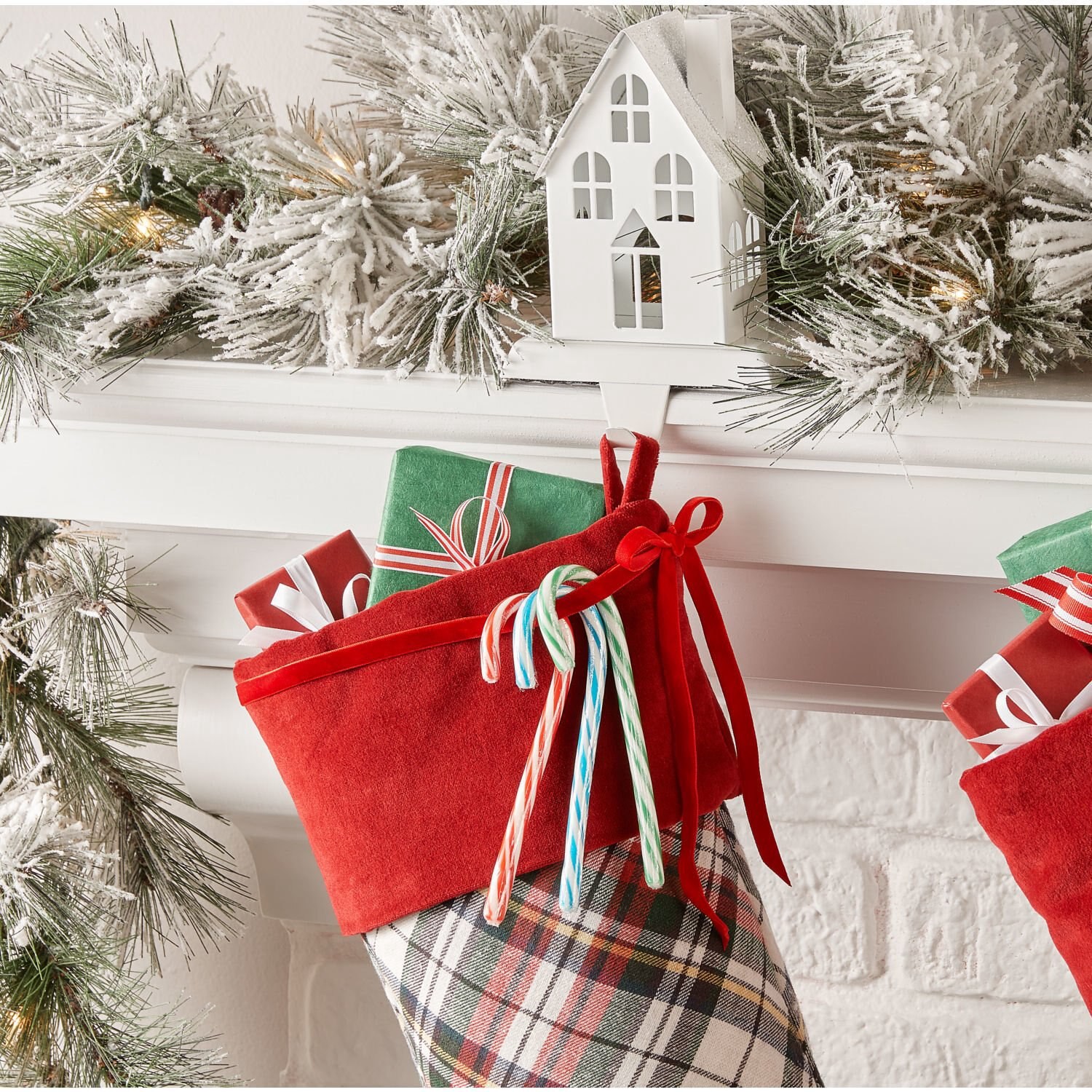 slide 5 of 8, JOLLY RANCHER Original Fruit Flavored, Christmas Candy Canes Box, 5.28 oz (12 Pieces), 12 ct