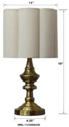 ROOM & RETREAT RR Scalloped Table Lamp
