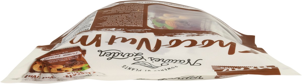 slide 9 of 13, Nature's Garden Choco Nut Mix Multi Pack 7 - 1.2 oz Bags, 7 ct