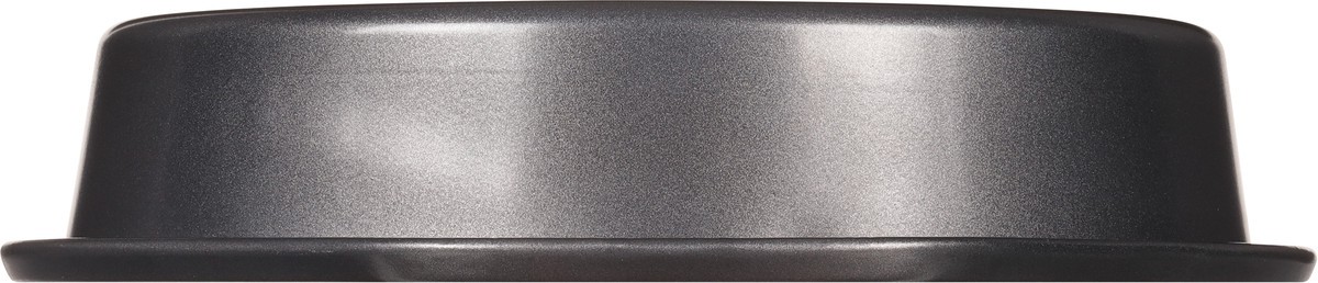 slide 8 of 9, Chicago Metallic Chicago Metal Non Stick 9 In Round Cake Pan, 1 ct