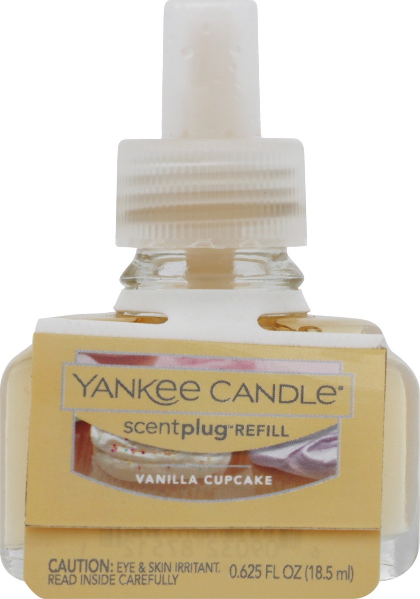 slide 6 of 9, Yankee Candle Electric Home Fragrance Oil Vanilla Cupcake, 0.625 oz