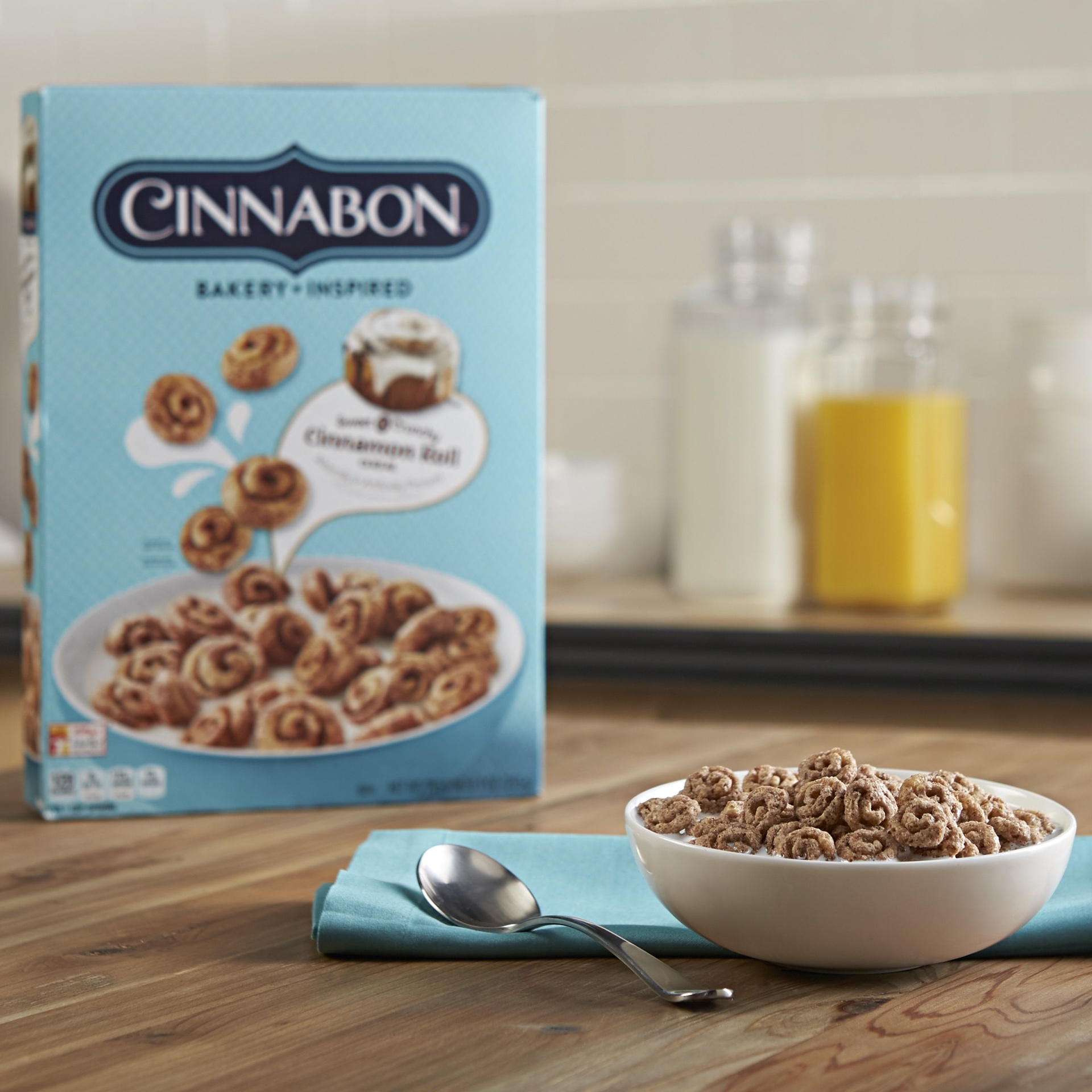 slide 4 of 7, Kellogg's Cinnabon Cereal, 9 oz