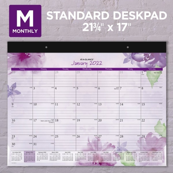 slide 6 of 7, At-A-Glance Beautiful Day Monthly Desk Pad Calendar, 21-3/4'' X 17'', January To December 2022, Sk38-704, 1 ct