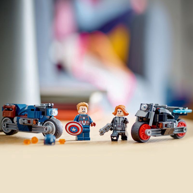 slide 5 of 6, LEGO Marvel Black Widow & Captain America Motorcycles Playset 76260, 1 ct