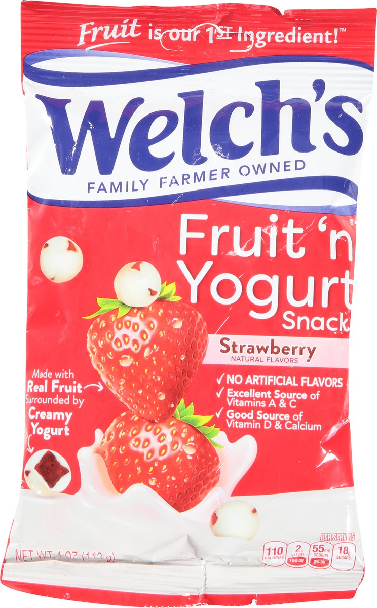 slide 9 of 11, Welch's Strawberry Fruit 'N Yogurt Snacks 4 Oz, 4 oz