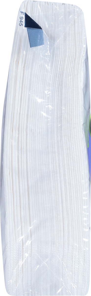 slide 5 of 12, Chinet Classic 2 Ply Premium Beverage Napkins 40 ea, 40 ct