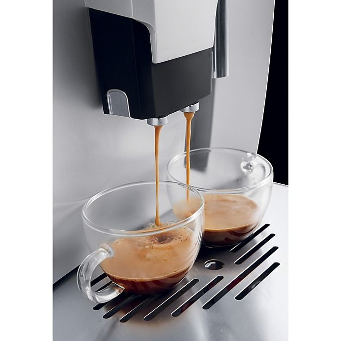 slide 3 of 6, De'Longhi Magnifica Fully Automatic Espresso/Cappuccino Maker - Silver, 1 ct