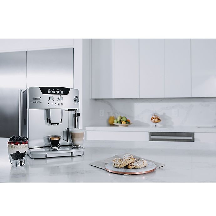 slide 6 of 6, De'Longhi Magnifica Fully Automatic Espresso/Cappuccino Maker - Silver, 1 ct