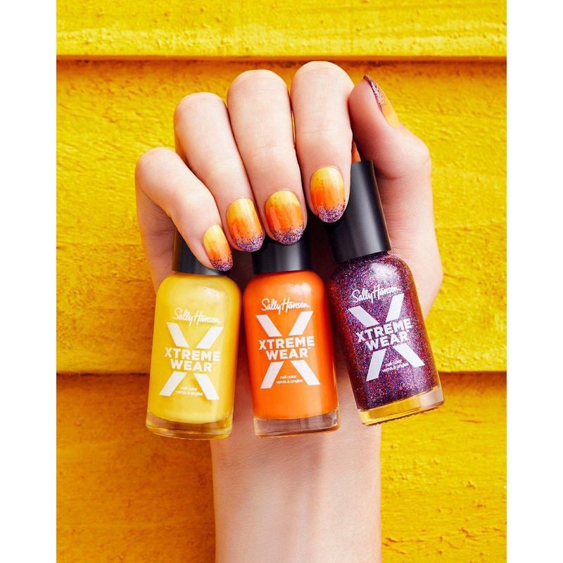 slide 4 of 7, Sally Hansen Xtreme Wear Daisy Dukes 353 Nail Color 0.4 oz, 0.4 fl oz