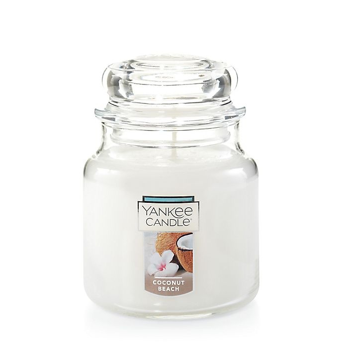 slide 1 of 1, Yankee Candle Housewarmer Coconut Beach Medium Classic Jar Candle, 1 ct