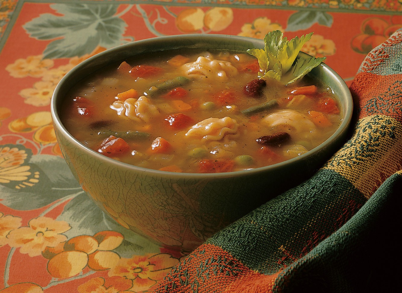 slide 2 of 7, Amy's Light in Sodium Minestrone Soup, 14.1 oz