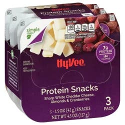Hy-vee Sharp White Cheddar Cheese, Almonds & Cranberries Protein Snacks