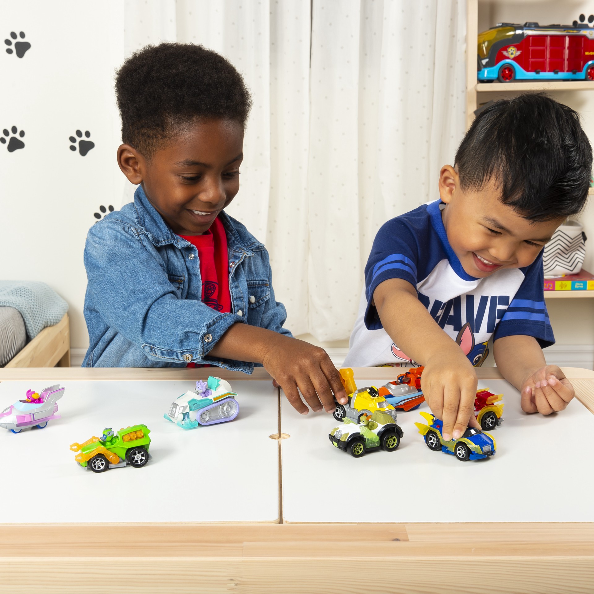 slide 6 of 10, PAW PATROL Paw Patol Die Cast Vehicle, 1 ct