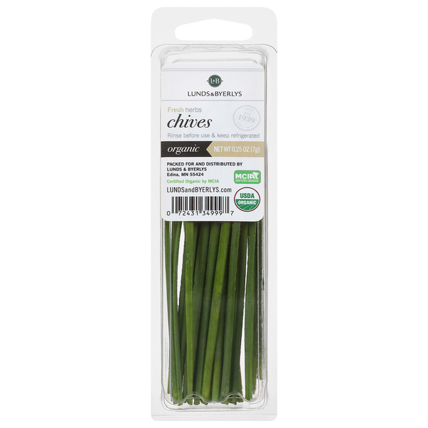 slide 1 of 1, Lunds & Byerlys Fresh Organic Chives Singles, 0.25 oz
