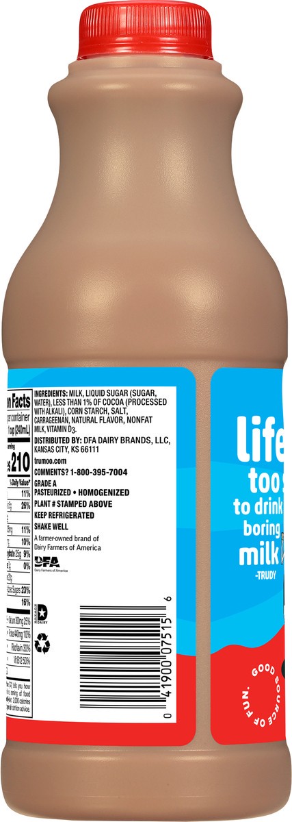 slide 5 of 13, TruMoo Chocolate Whole Milk Quart, 1 qt