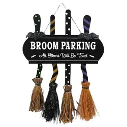 Ssel 16in Wd Broom Wall Decor - EA