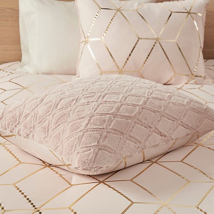 slide 6 of 10, Intelligent Design Ainsley Metallic Print Reversible King Comforter Set - Blush, 3 ct