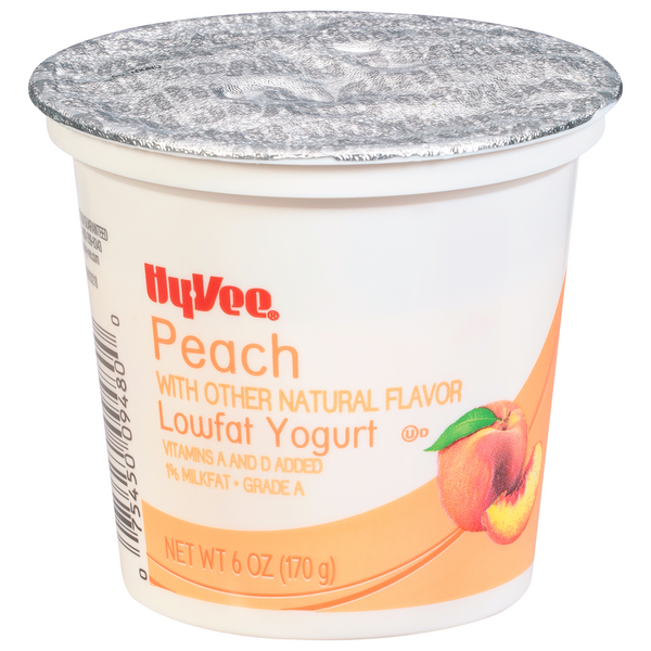slide 1 of 1, Hy-Vee Peach Lowfat Yogurt, 6 oz