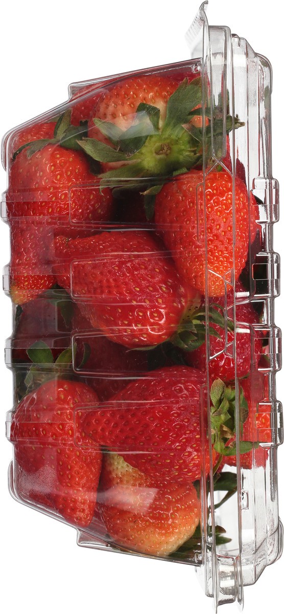 slide 7 of 9, Berry Boss Florida Strawberries 2lb, 2 lb