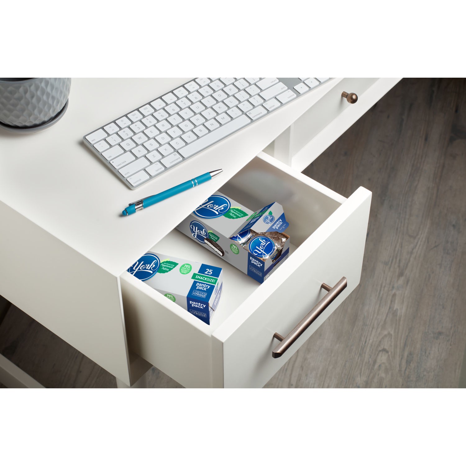 slide 4 of 8, York Dark Chocolate Snack Size Peppermint Patties, Candy Pantry Pack, 15 oz (25 Pieces), 15 oz