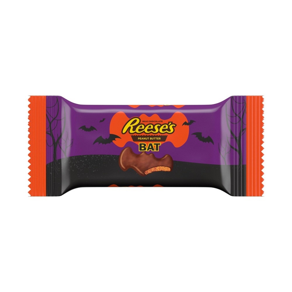 slide 3 of 5, Reese's Peanut Butter Cup Bats Halloween Snack Size, 10.2 oz