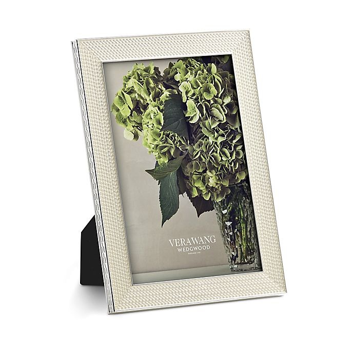 slide 1 of 1, Vera Wang Wedgwood With Love Nouveau Picture Frame - Pearl, 4 in x 6 in